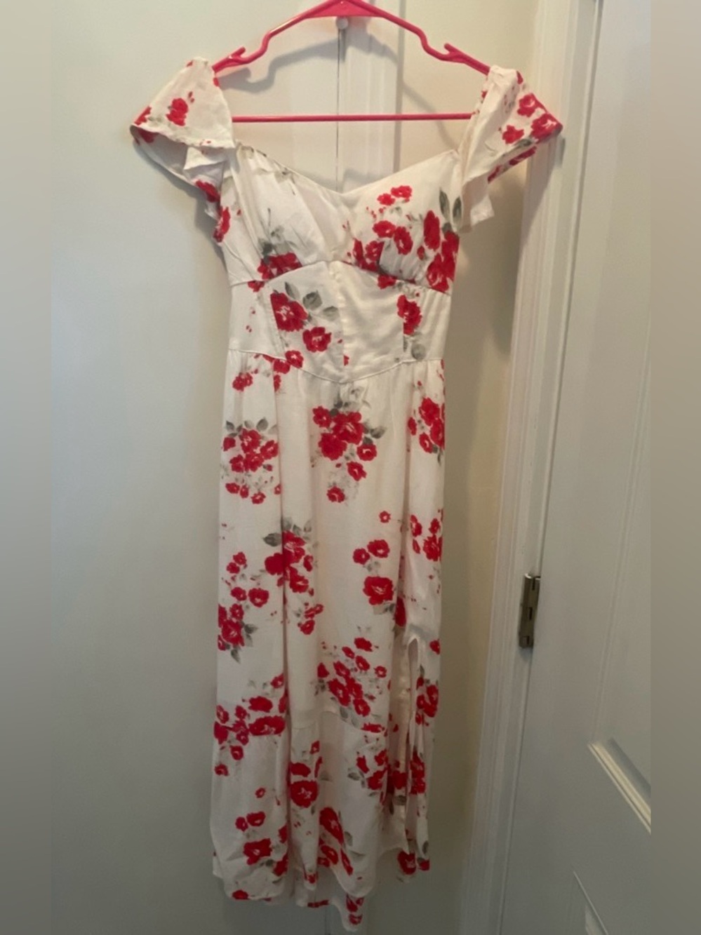 Hollister White Floral Midi Dress with Red Print, lined